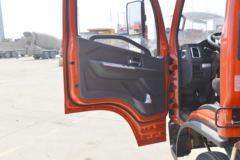 东风 多利卡D6-L 锐能版 140马力 4.2米单排厢式轻卡(国六)(EQ5046XXY8CD2AC) 东风 多利卡D6-L 锐能版 140马力 4.2米单排厢式轻卡(国六)(EQ5046XXY8CD2AC)