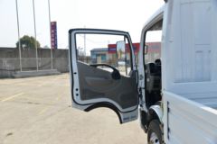 东风 多利卡D6 136马力 4.17米单排栏板轻卡(国六)(EQ1041S3CDF)