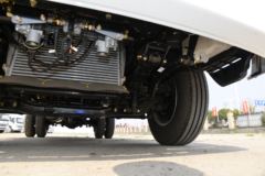 东风 多利卡D6 136马力 4.17米单排栏板轻卡(国六)(EQ1041S3CDF)