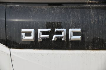  D5 ܰ 115 3.8׵ʽῨ()(ɲ)(EQ5041XXY3CDFAC)ͼƬ