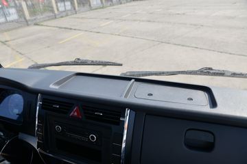���� ������D5 ���ܰ� 115���� 3.8�׵�����ʽ�Ῠ(����)(��ɲ)ͼƬ