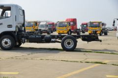 东风 多利卡D5 锐能版 115马力 3.8米单排厢式轻卡(国六)(气刹)(EQ5041XXY3CDFAC)