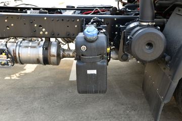 ���� ������K8 195���� 4X2 6.2����س�(����)(EQ5180XLC8CDEAC)ͼƬ