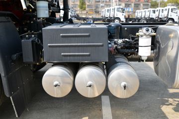 ���� ������K8 195���� 4X2 6.2����س�(����)(EQ5180XLC8CDEAC)ͼƬ