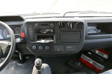 ���� ����������K6-L ��׼�� 160���� 4X2 4.17����س�(����)(4.33�ٱ�)(EQ5041XLC8CD2AC)ͼƬ