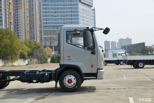 星云K6载货车哈尔滨市火热促销中 让利高达0.6万