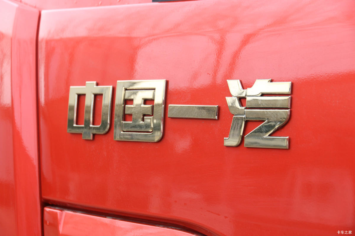 �ൺ��� JK6�п� 260���� 4X2 6.75�ײ�դʽ�ػ���(����)(CA5180CCYP28K1L4E6)���                                                