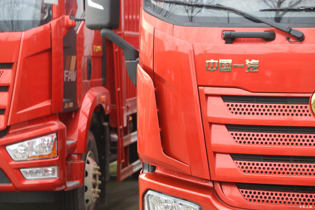 �ൺ��� JK6�п� 260���� 4X2 6.75�ײ�դʽ�ػ���(����)(CA5180CCYP28K1L4E6)���                                                