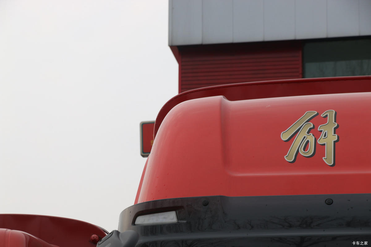 �ൺ��� JK6�п� 260���� 4X2 6.75�ײ�դʽ�ػ���(����)(CA5180CCYP28K1L4E6)���                                                