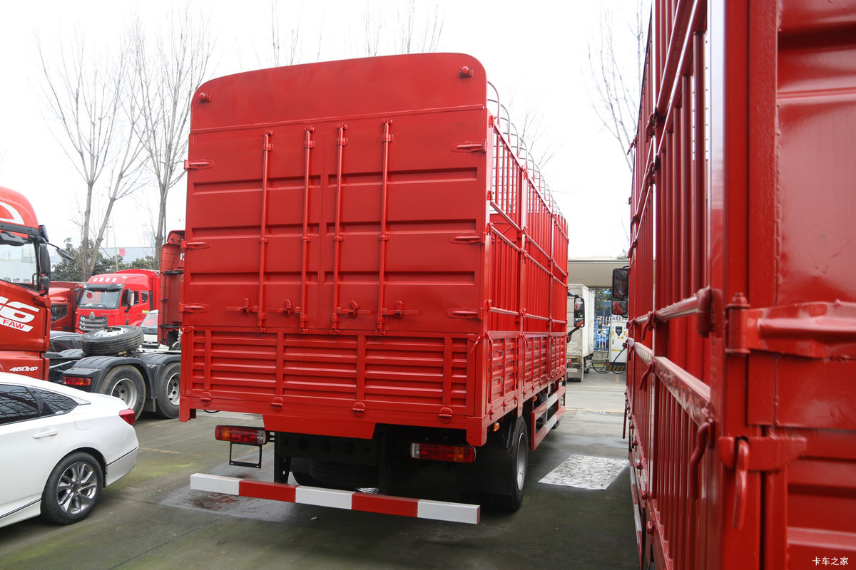 �ൺ��� JK6�п� 260���� 4X2 6.75�ײ�դʽ�ػ���(����)(CA5180CCYP28K1L4E6)���                                                