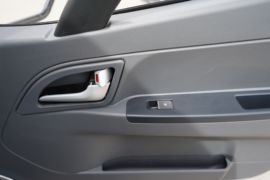 骏铃EV5(原帅铃i5)&nbsp;电动载货车内饰图片