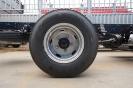 骏铃EV5(原帅铃i5)&nbsp;电动载货车底盘图片