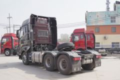 一汽解放 J6V重卡 560马力 6X4 AMT自动挡牵引车(国六)(CA4250P66K25T1E6)