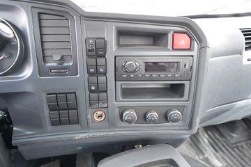 �й�����HOWO ���� 130���� 4.15��AMT�Զ�����ʽ�Ῠ(����)ͼƬ