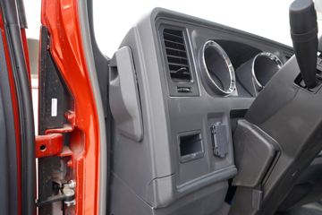 �й�����HOWO ���� 130���� 4.15��AMT�Զ�����ʽ�Ῠ(����)ͼƬ