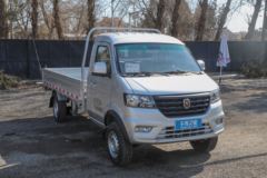 金杯 金卡S30 2022款 标准型 1.6L 123马力 汽油 3米单排栏板微卡(国六)(JKC1032D6L0) 金杯 金卡S30 2022款 标准型 1.6L 123马力 汽油 3米单排栏板微卡(国六)(JKC1032D6L0)