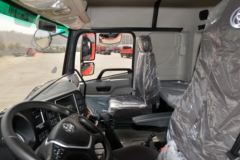 三环十通 昊龙 舒适版 260马力 8X2 8米栏板载货车(国六)(STQ1312L16Y4A6)