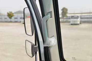 ����ʮͨ T3���� 160���� 4X2 4.2����ж��(STQ3166L03Y2N6)ͼƬ