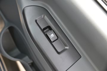 ����ʮͨ T3���� 160���� 4X2 4.2����ж��(STQ3166L03Y2N6)ͼƬ