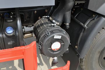 ����ʮͨ T3���� 160���� 4X2 4.2����ж��(STQ3166L03Y2N6)ͼƬ