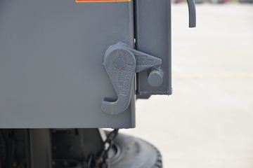 ����ʮͨ T3���� 160���� 4X2 4.2����ж��(STQ3166L03Y2N6)ͼƬ