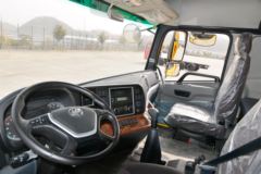 三环十通 昊龙 豪华版 300马力 8X4 5.8米自卸车(STQ3316L16Y6B6)