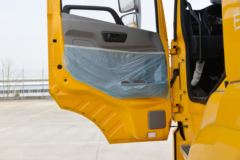 三环十通 昊龙 豪华版 300马力 8X4 5.8米自卸车(STQ3316L16Y6B6)