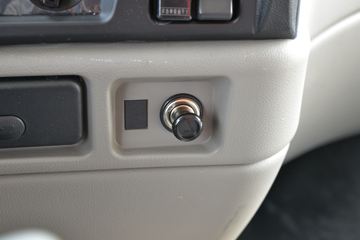 ����ʮͨ ��� ���ʰ� 270���� 8X4 7.2�ײ�դʽ�ػ���(����)(9��)(STQ5319CCYB6)ͼƬ