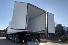 福田 欧曼EST 490马力 8X4 9.35米冷藏车(洛昌牌)(LCP5310XLC)