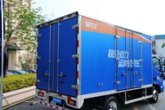 福田 时代领航5 蓝牛王 158马力 4.14米单排厢式轻卡(国六)(BJ5046XXY9JBA-04)
