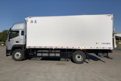 福田 欧航R 220马力 4X2 6.6米排半冷藏车(国六)(洛昌牌)(LCP5180XLC)