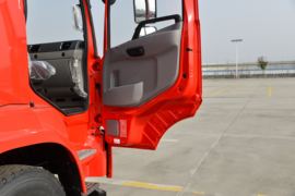 昊龙&nbsp;载货车驾驶室                                               图片