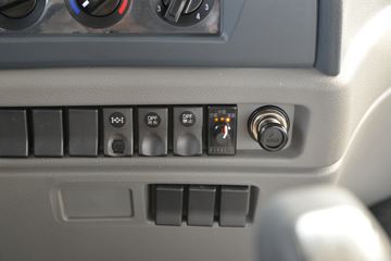 ����ʮͨ ��� ���ʰ� 300���� 8X4 8�������ػ���(STQ1311L16Y6B6)ͼƬ