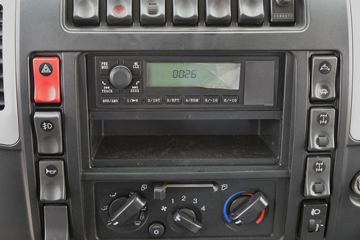 ����ʮͨ T3���� 200���� 4X4 4.2����ж��(����)ͼƬ