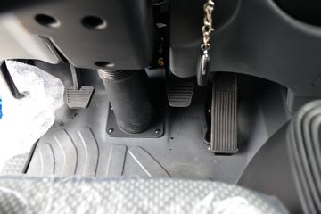 ����ʮͨ T3���� 200���� 4X4 4.2����ж��(����)ͼƬ