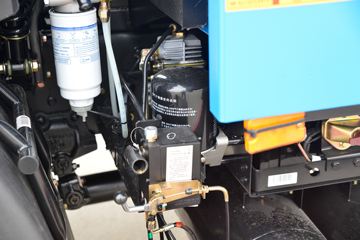 ����ʮͨ T3���� 200���� 4X4 4.2����ж��(����)ͼƬ