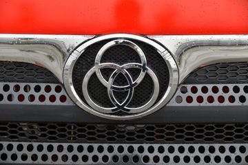 ����ʮͨ ��� 260���� 8X2 6.8����ж��(����)(STQ3319L12Y3A6)ͼƬ