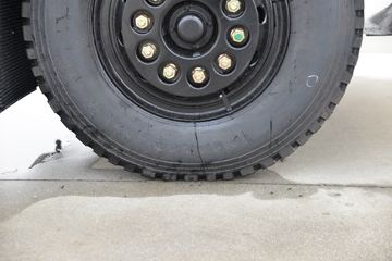 ����ʮͨ ��� 260���� 8X2 6.8����ж��(����)(STQ3319L12Y3A6)ͼƬ