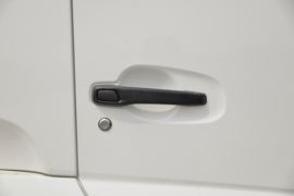 东风天锦VR&nbsp;电源车外观图片