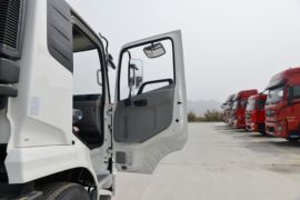 东风天锦VR&nbsp;电源车驾驶室图片