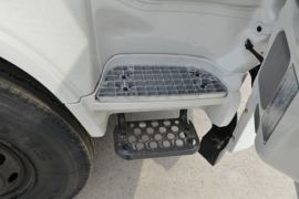 东风天锦VR&nbsp;电源车驾驶室图片