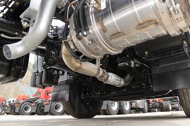 东风天锦VR&nbsp;电源车底盘图片