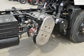 东风天锦VR&nbsp;电源车底盘图片