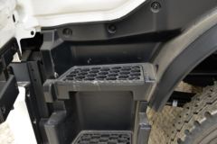 东风商用车 天锦KR 320马力 8X4 8方混凝土搅拌运输车(中联牌)(国六)(ZLJ5318GJBE8F)