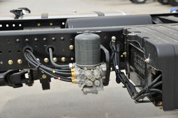 ó KR 260 4X2 6.8ײդʽػ()(DFH5180CCYEX7)ͼƬ