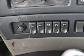 �������ó� ����KC�ؿ� 350���� 8X4 5.6����ж��(����)ͼƬ