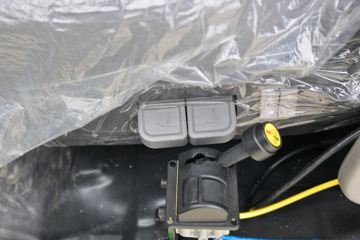 �������ó� ����KC�ؿ� 350���� 8X4 5.6����ж��(����)ͼƬ