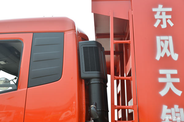 天锦VR220马力6*2 4.8米自卸车优惠0.3万!