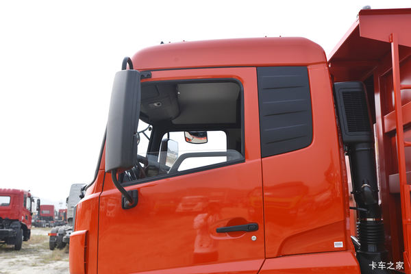 促销价!现车!现车!天锦VR220马力自卸车