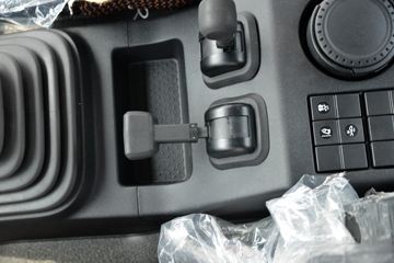 �������ó� ���KR 300���� 4X2 ǣ����(����)ͼƬ